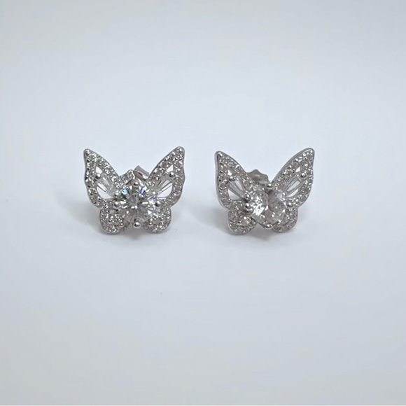 1ct.tw Moissanite Stud Earrings .925  Silver Butterfly. - Picture 1 of 12